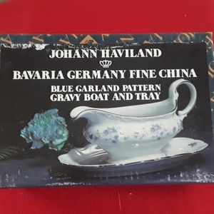 JOHANN HAVILAND BAVARIA BLUE GARLAND GRAVY BOAT & TRAY